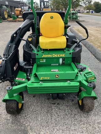Main image John Deere Z720E